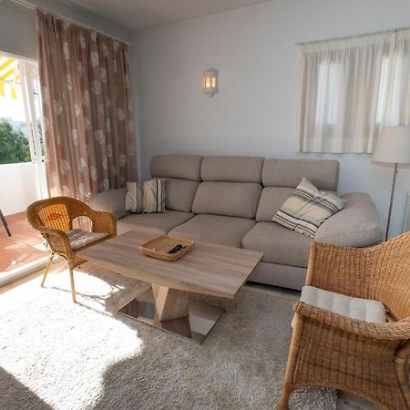 Апартаменти Residensol 13 Menyber Нерха Екстер'єр фото