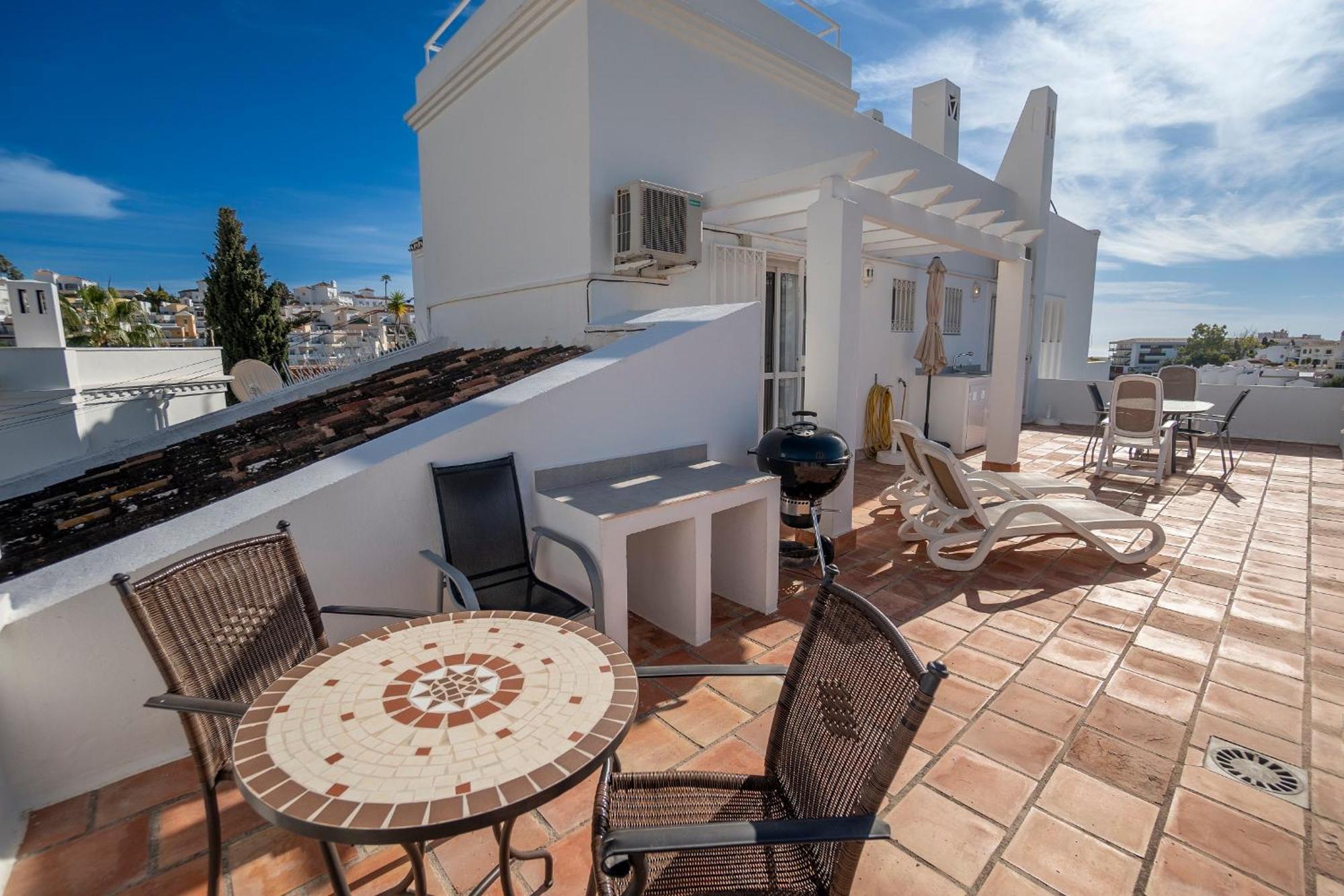 Апартаменти Residensol 13 Menyber Нерха Екстер'єр фото