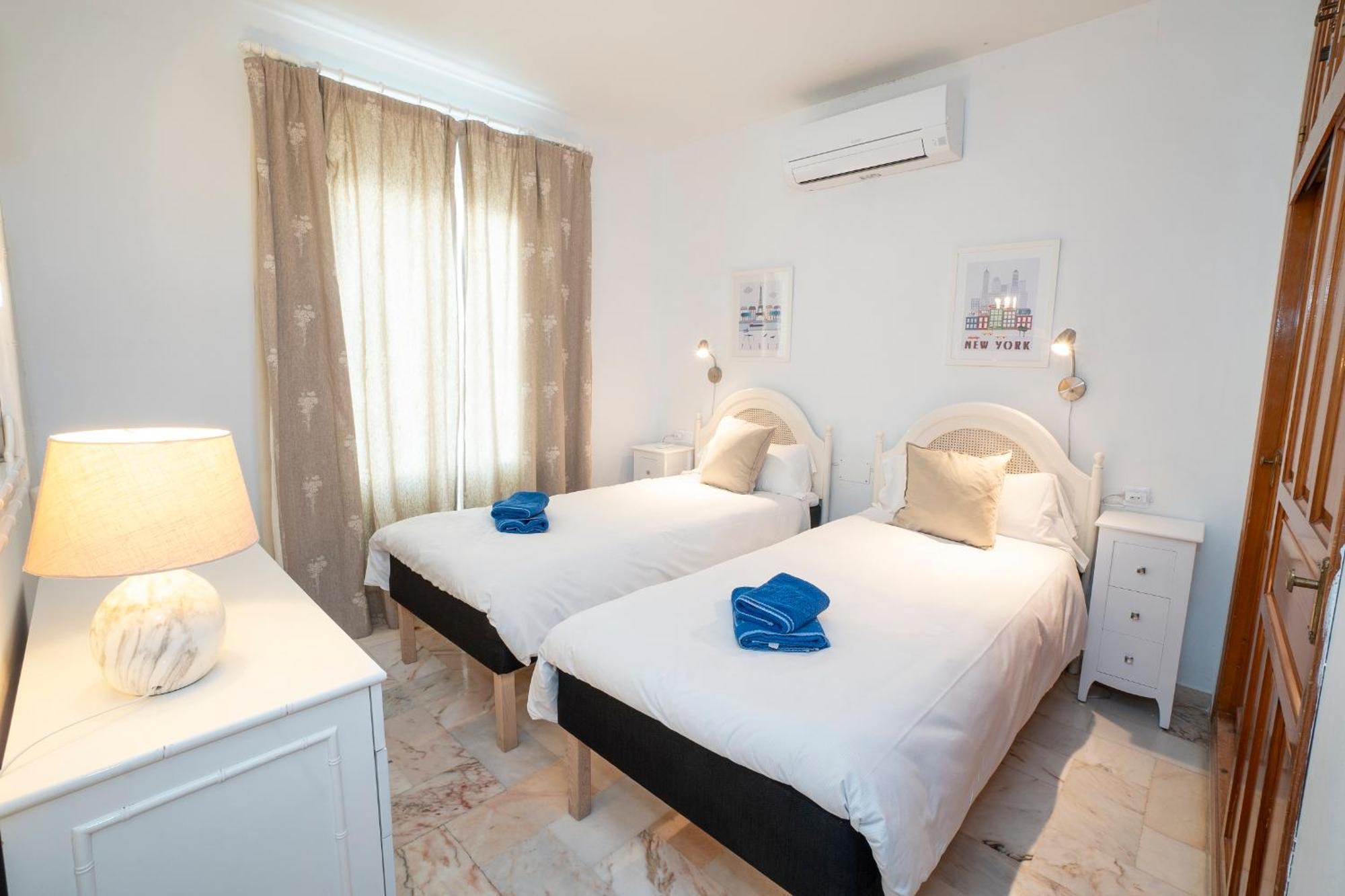 Апартаменти Residensol 13 Menyber Нерха Екстер'єр фото